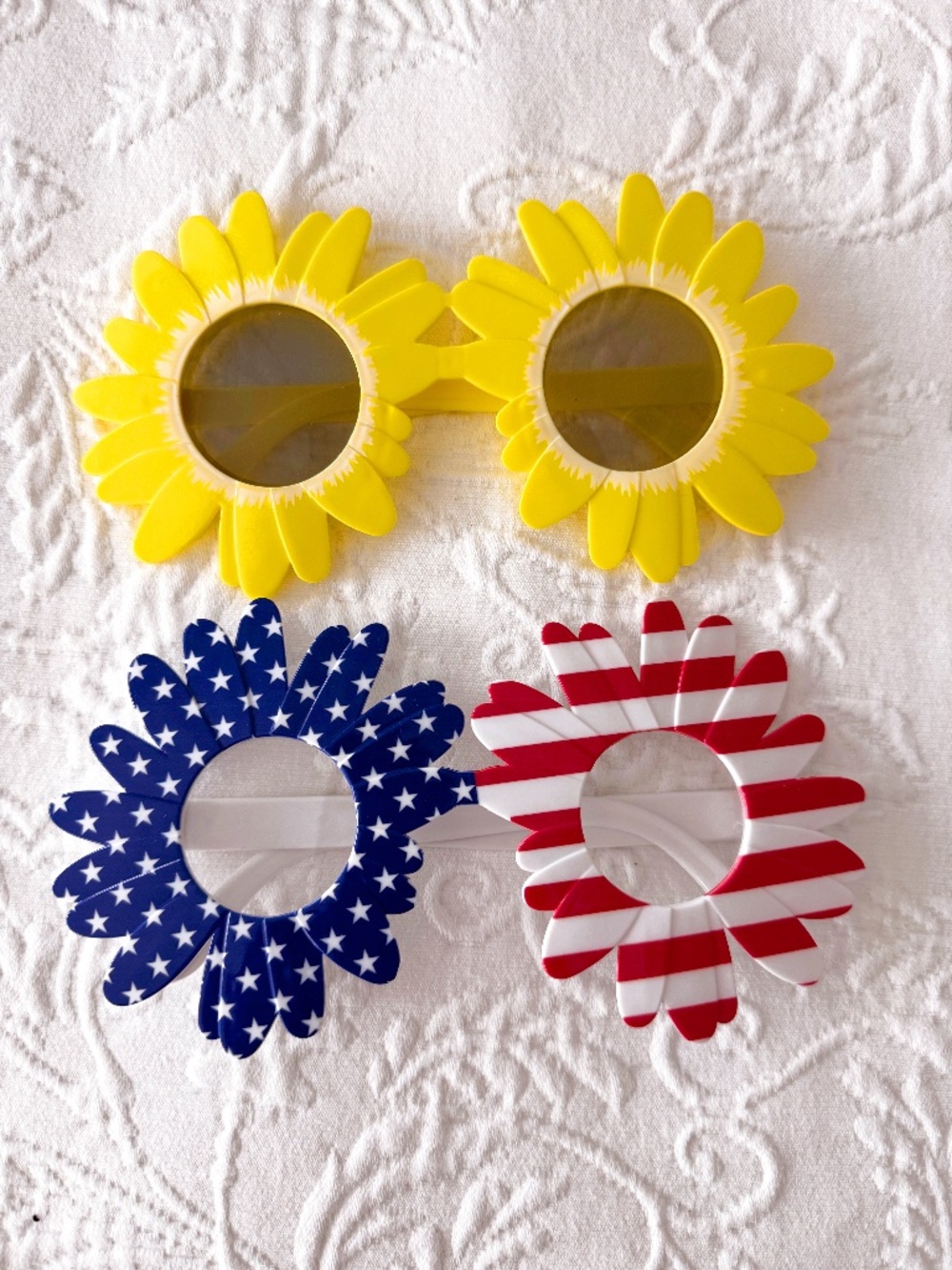terrifier style art the clown daisy glasses yellow + patriotic horror halloween